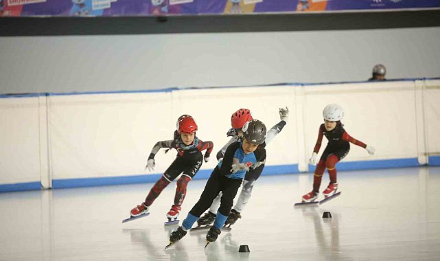 Erzurum'da short track yarışları başladı