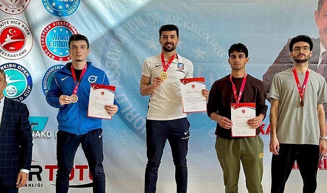 ETÜ'lü Sporcular Kick Boksta Erzurum'a 5 madalya kazandırdı