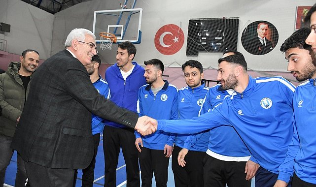 Filenin Dadaşları'na Milletvekili Öz'den tebrik