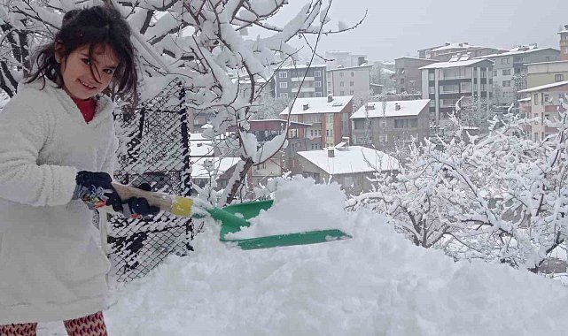 Hakkari'de kartpostallık kar manzaraları