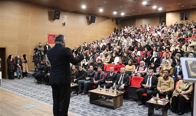 Hakkari'de Regaip Kandili coşkuyla idrak edildi