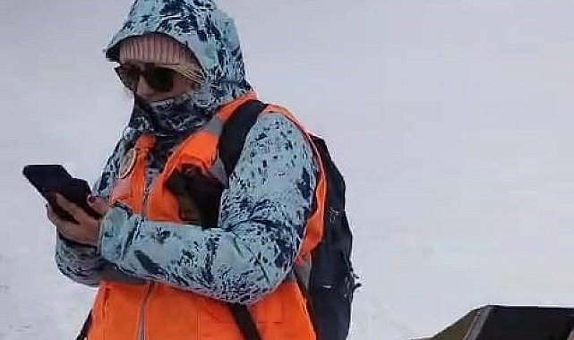 Kadına şiddete dikkat çekmek için Ağrı Dağı'na tırmandılar