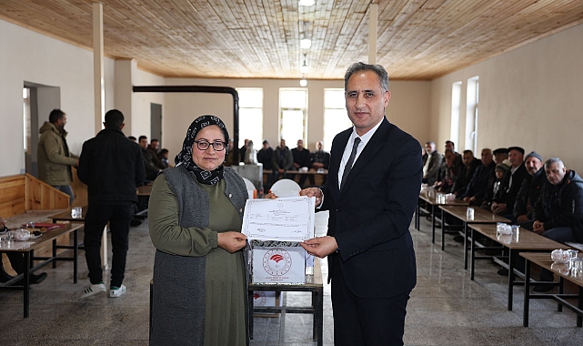 Kars’ta kadın çiftçi eğitimleri sürüyor