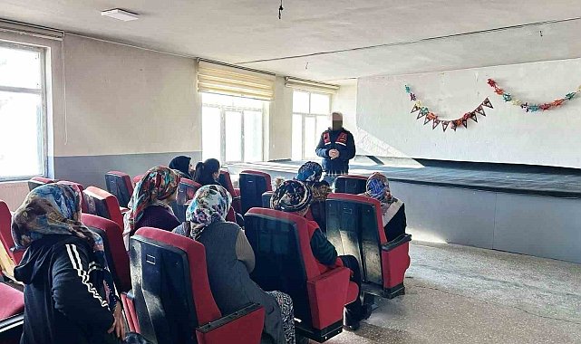 Kars'ta "En İyi Narkotik Polisi Anne" eğitimleri devam ediyor