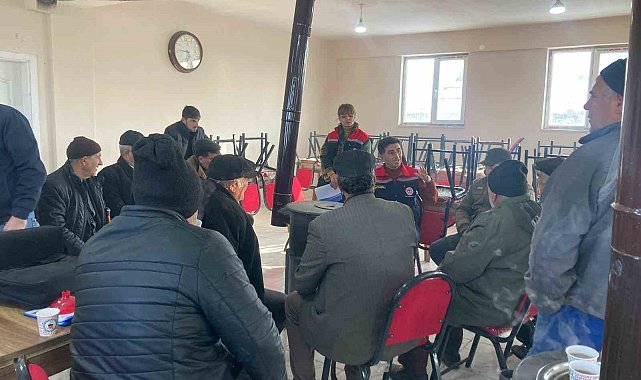 Kars'ta tarla faresiyle mücadele eğitimi düzenlendi