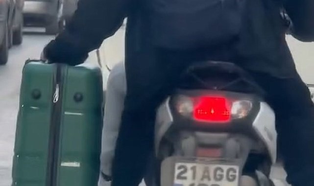 Motosiklet ile valiz taşıma yönetimi görenleri şaşırttı