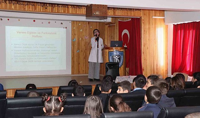 Oltu'da ilkokul öğrencilerine verem haftası bilgilendirme eğitimi