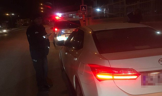 Polisten yurtlar önünde sıkı denetim