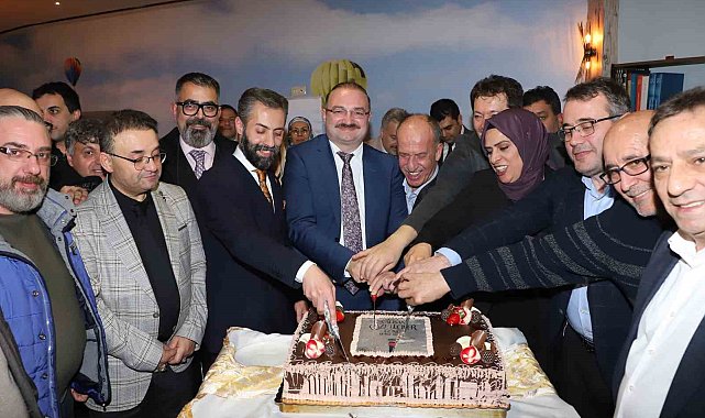 Rektör Hacımüftüoğlu, çalışan gazeteciler gününde basın mensuplarıyla buluştu