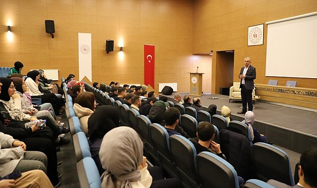 Rektör Levent, Erzincan KYK öğrencileri ile bir araya geldi