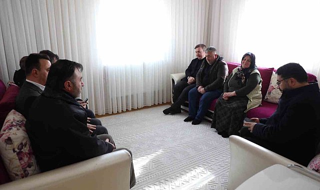 Vali Aydoğdu, şehit ailesini ziyaret etti