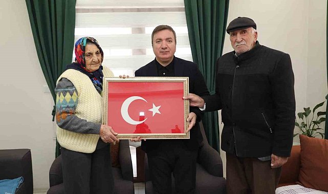 Vali Aydoğdu, Şehit Jandarma Er Garip İleri'nin ailesini ziyaret etti