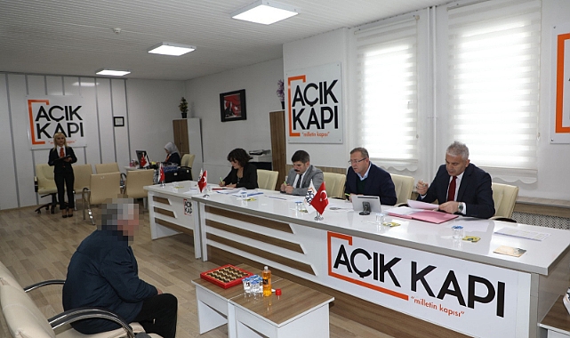 Vali Polat vatandaşların sorunlarını dinledi