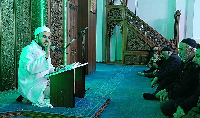 Van'da Regaip Kandili dualarla idrak edildi