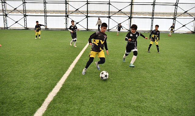 Yeşilyurt'ta ödüllü sömestr futbol turnuvası