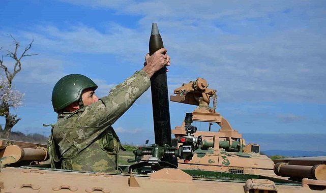59'uncu Havan ve Topçu Eğitim Tugay Komutanlığı'nda havan atışları gerçekleşti