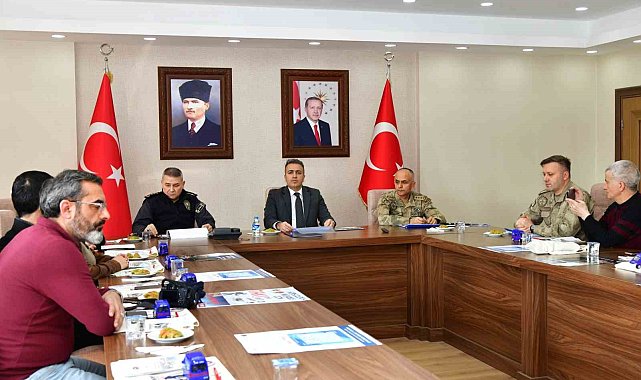 Ardahan'da "Kapı Kapı Jandarma projesi" ile hayvan hırsızlıklarını önleme çalışmaları sürüyor