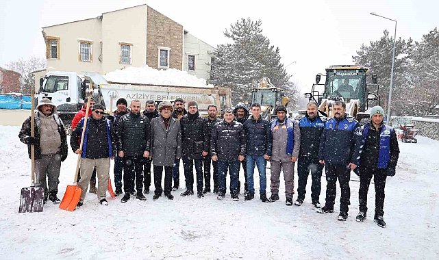 Aziziye'de karla mücadele sürüyor