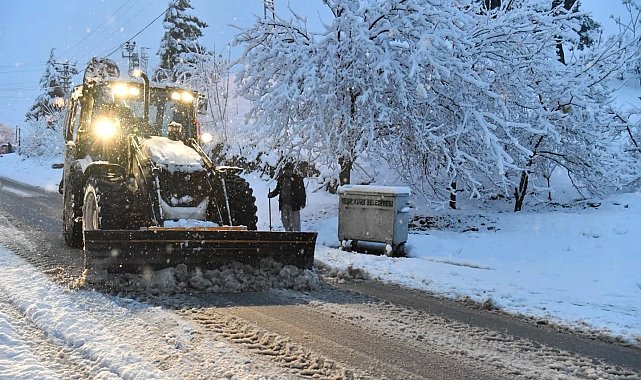 Başkan Geçit, "Tüm ekiplerimizle sahadayız"
