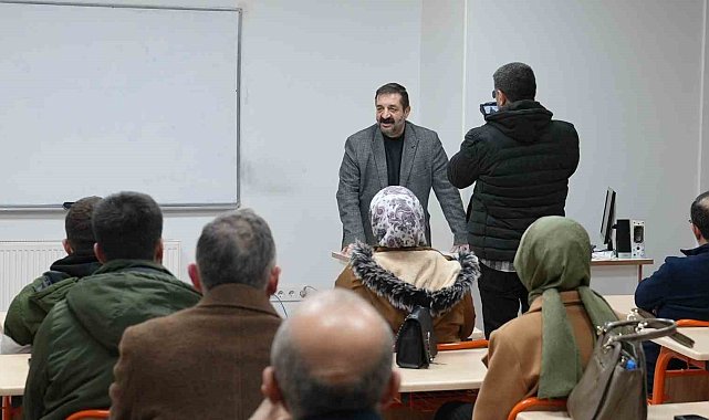 Elazığ Belediyesi 3. yazarlık atölyesi başladı