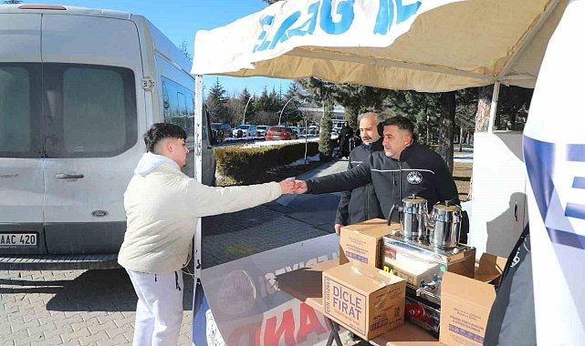 Elazığ Belediyesi'nden MSÜ, adaylarına ikram