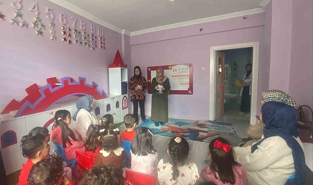 Elazığ'da çocukluk çağı kanserleri günü farkındalığı