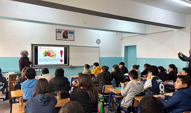 Elazığ'da gıda güvenilirliği eğitimleri devam ediyor
