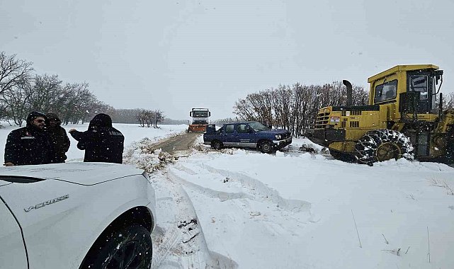 Elazığ'da kar yağışı etkili oldu: 530 köy yolu ulaşıma kapandı