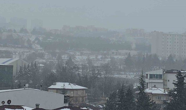 Elazığ'da yüksek kesimlerde sis etkili oldu