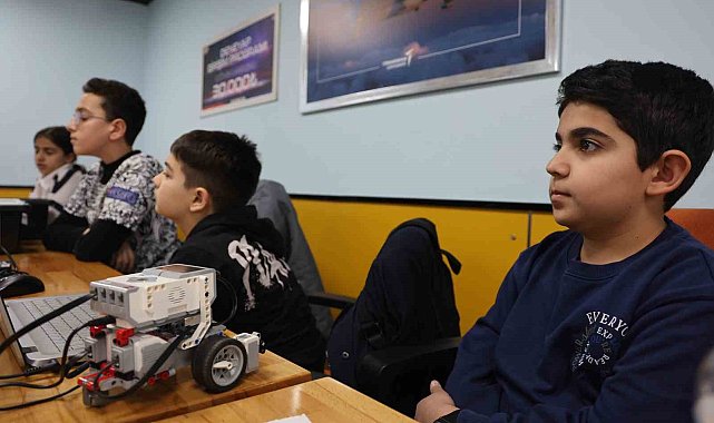 Elazığlı minik mühendis adayları, TEKNOFEST'te buluştu