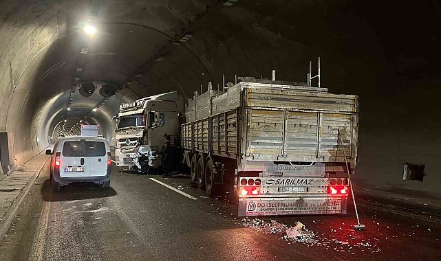 Erkenek Tüneli'nde trafik kazası: 1 yaralı