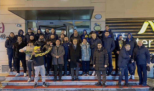 Fenerbahçe Voleybol Takımına Bitlis'te coşkulu karşılama