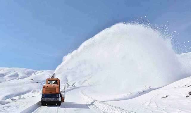 Hakkari 95 köy ve 189 mezra yolu ulaşıma kapandı