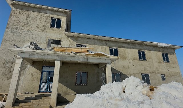 Hakkari Valisi Ali Çelik: "Hedefimiz, Hakkari'yi kış turizmi merkezi haline getirmek"