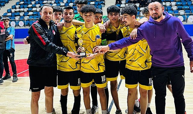 Hakkari'de futsal müsabakaları sona erdi