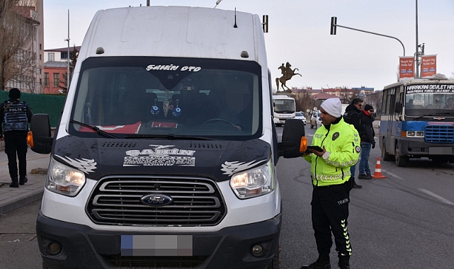 Kars'ta okul servisleri yeni dönemde denetlendi