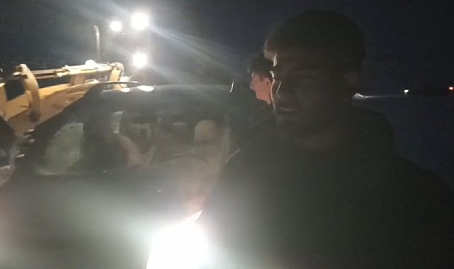 Kars'ta araçlarında mahsur kalan vatandaşlar kurtarıldı