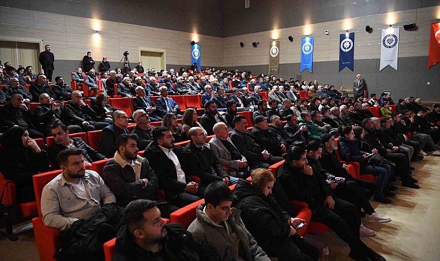 Malatya Turgut Özal Üniversitesi'nde kayısı paneli düzenlendi