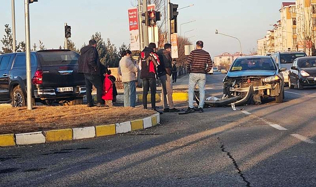 O kavşakta sık sık trafik kazaları meydana geliyor