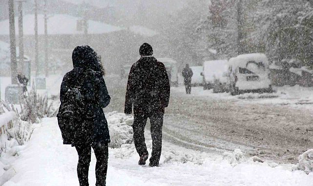 Otlukbeli ve Çayırlı buz tuttu