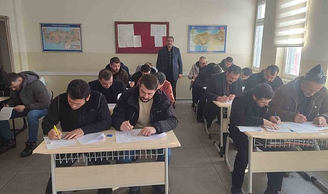 Tercan'da avcılar kursu bitirip belgelerini aldılar