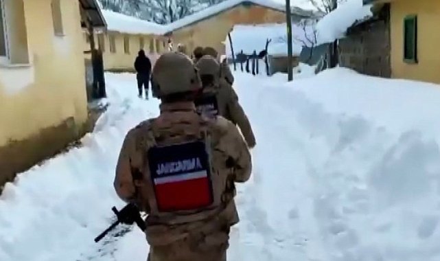 Tunceli merkezli 3 ilde PKKKCK operasyonu: 9 gözaltı