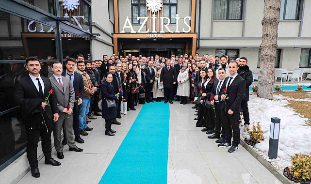 Vali Aydoğdu Erzincan'a yeni atanan öğretmenlerle bir araya geldi