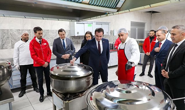 Vali Karakaya, aşevinde incelemelerde bulundu