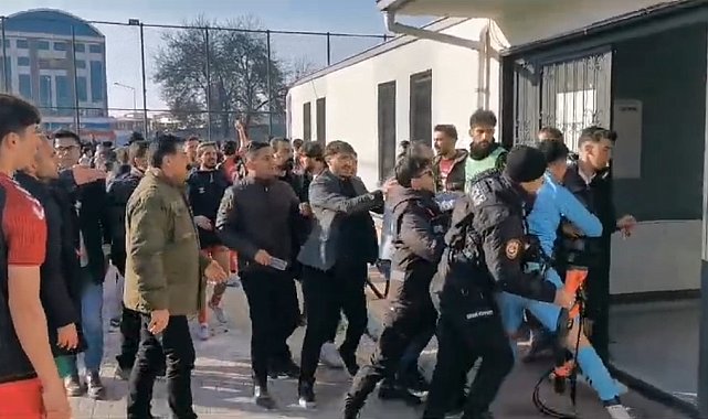 Van'da Bölgesel Amatör maç sonrası olaylar çıktı