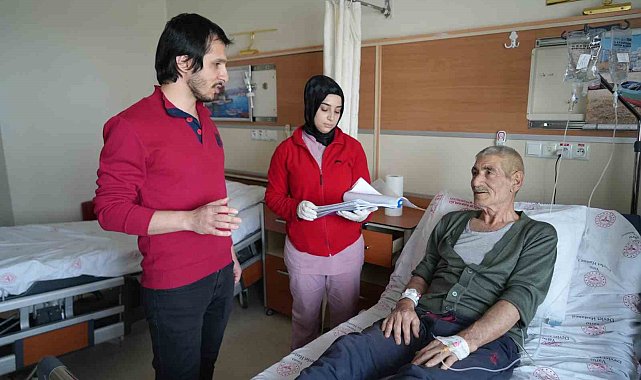 Varto Devlet Hastanesi'nde ilk kez kapalı yöntemle mesene kanseri ameliyatı gerçekleşti