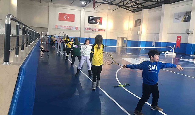 Varto'da kort tenisi kurslarına yoğun ilgi