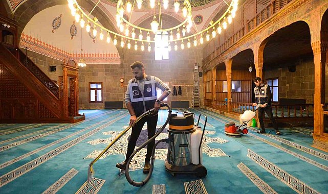 Yakutiye'de Camiler Ramazan'a Hazırlanıyor