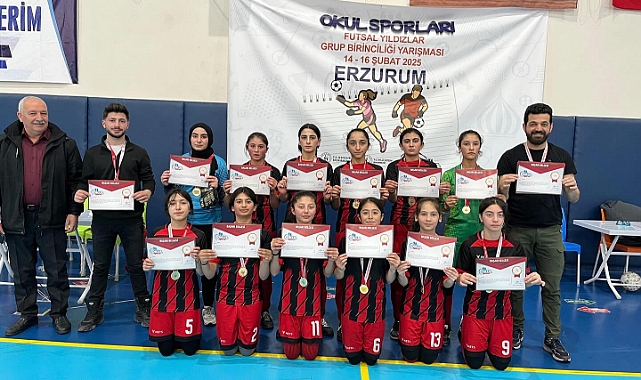 Yıldız Kızlar Futsal takımı yarı finalde yarışacak