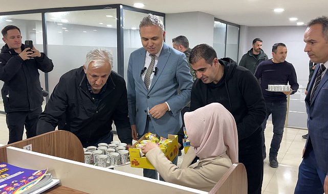 Yüksekova Halk Kütüphanesinden ücretsiz kek ve çay hizmeti